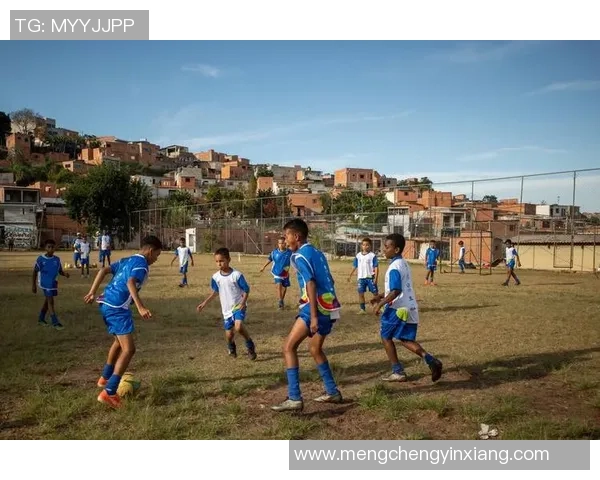 足球明校培养未来之星助力青少年梦想成真